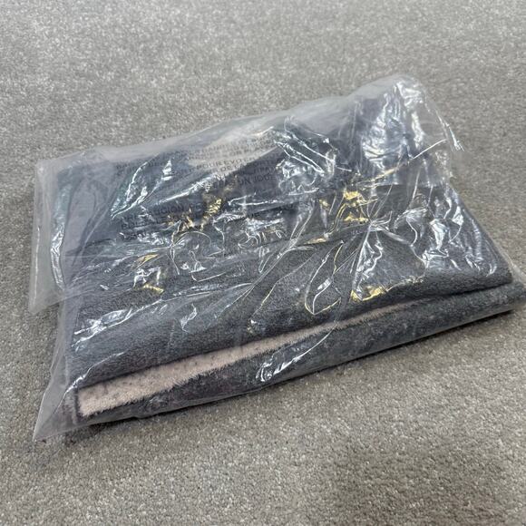 Barefoot Dreams NWT Cozy Chic Lite Confetti Scarf Smokey Green Gray Reversible - Picture 15 of 15